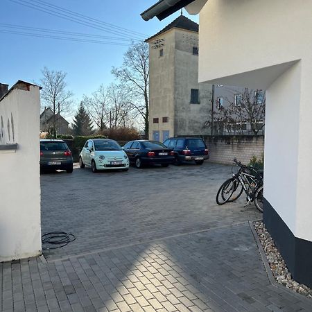 Moderne Wohnung Karlsruhe Neureut, Fussbodenheizung - Regendusche - Waschmaschine - Stellplatz Exteriér fotografie