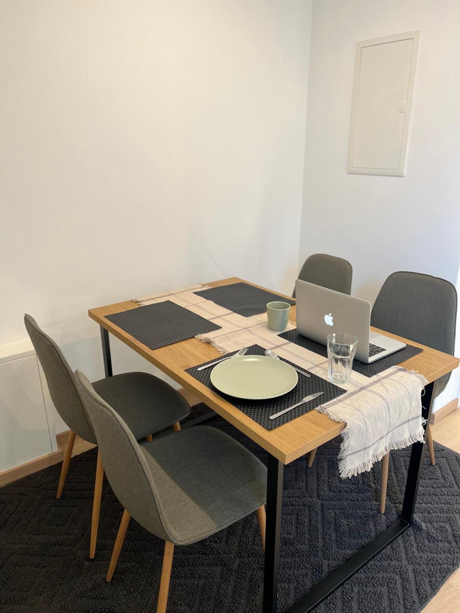 Moderne Wohnung Karlsruhe Neureut, Fussbodenheizung - Regendusche - Waschmaschine - Stellplatz Exteriér fotografie